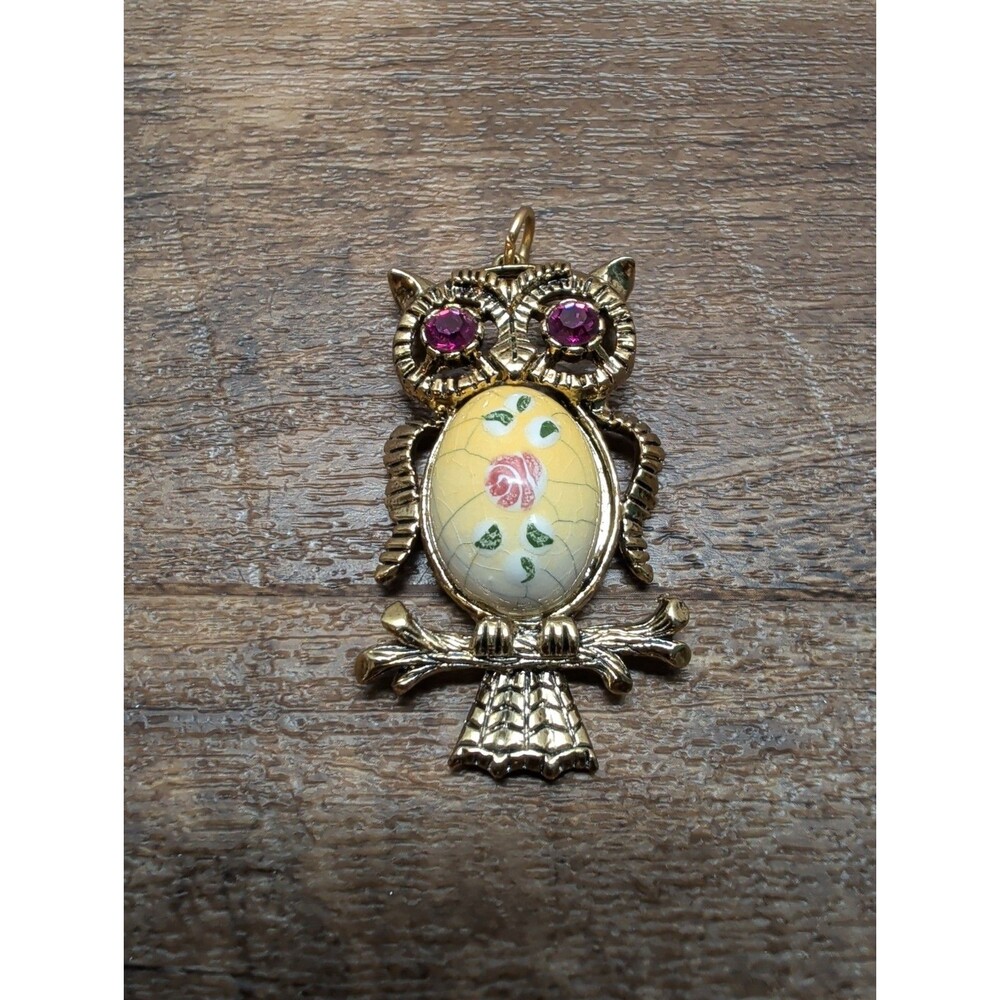 Vintage Gold Tone Owl Necklace Pendant Pink Rhinestone Cream Enameled Floral